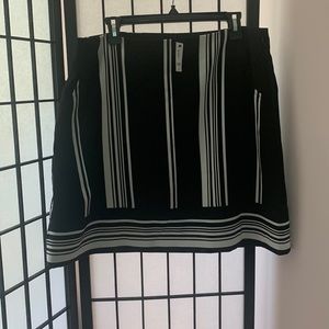 Black and white striped skirt size L